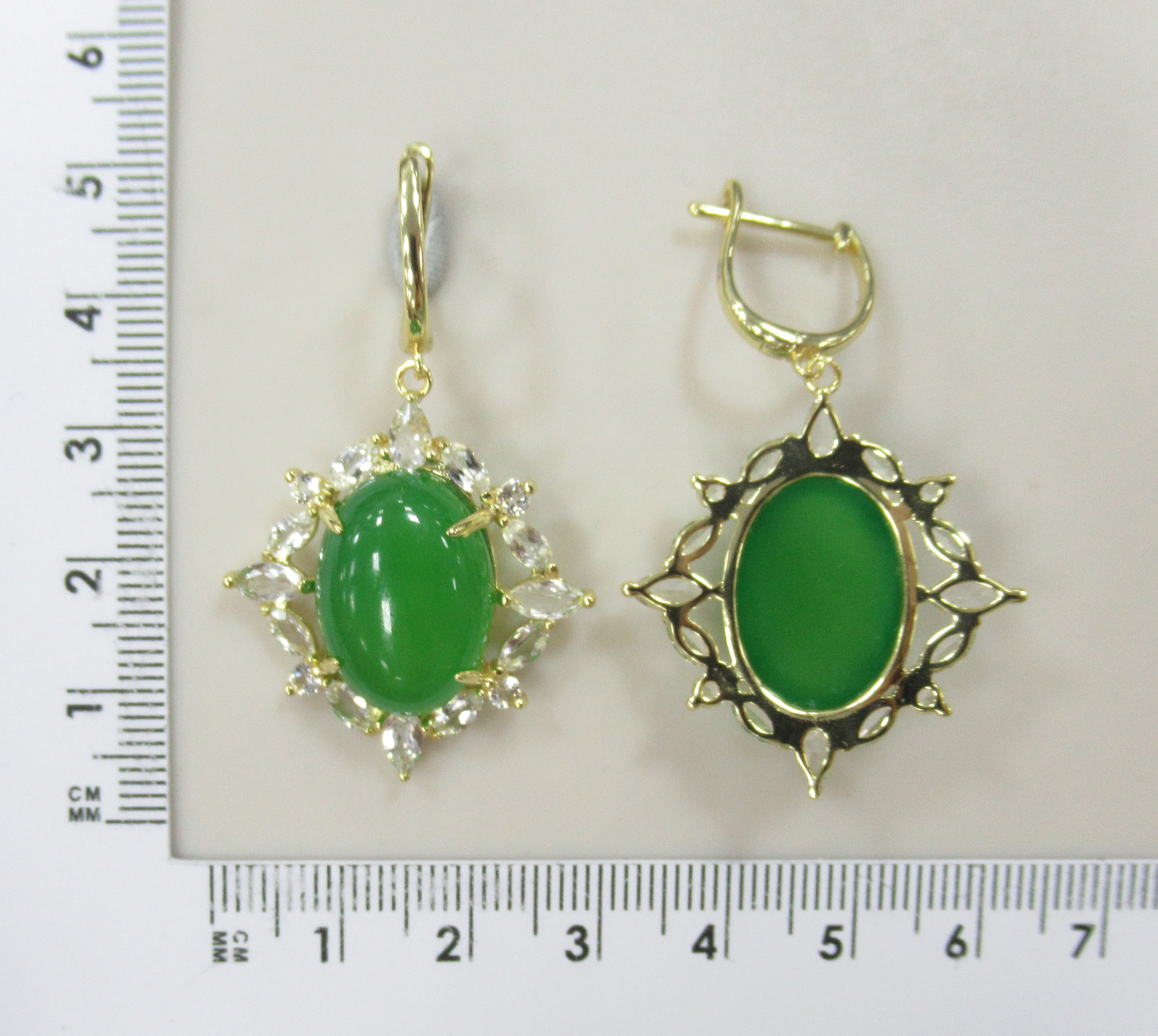 Серебряные серьги с зелеными халцедонами